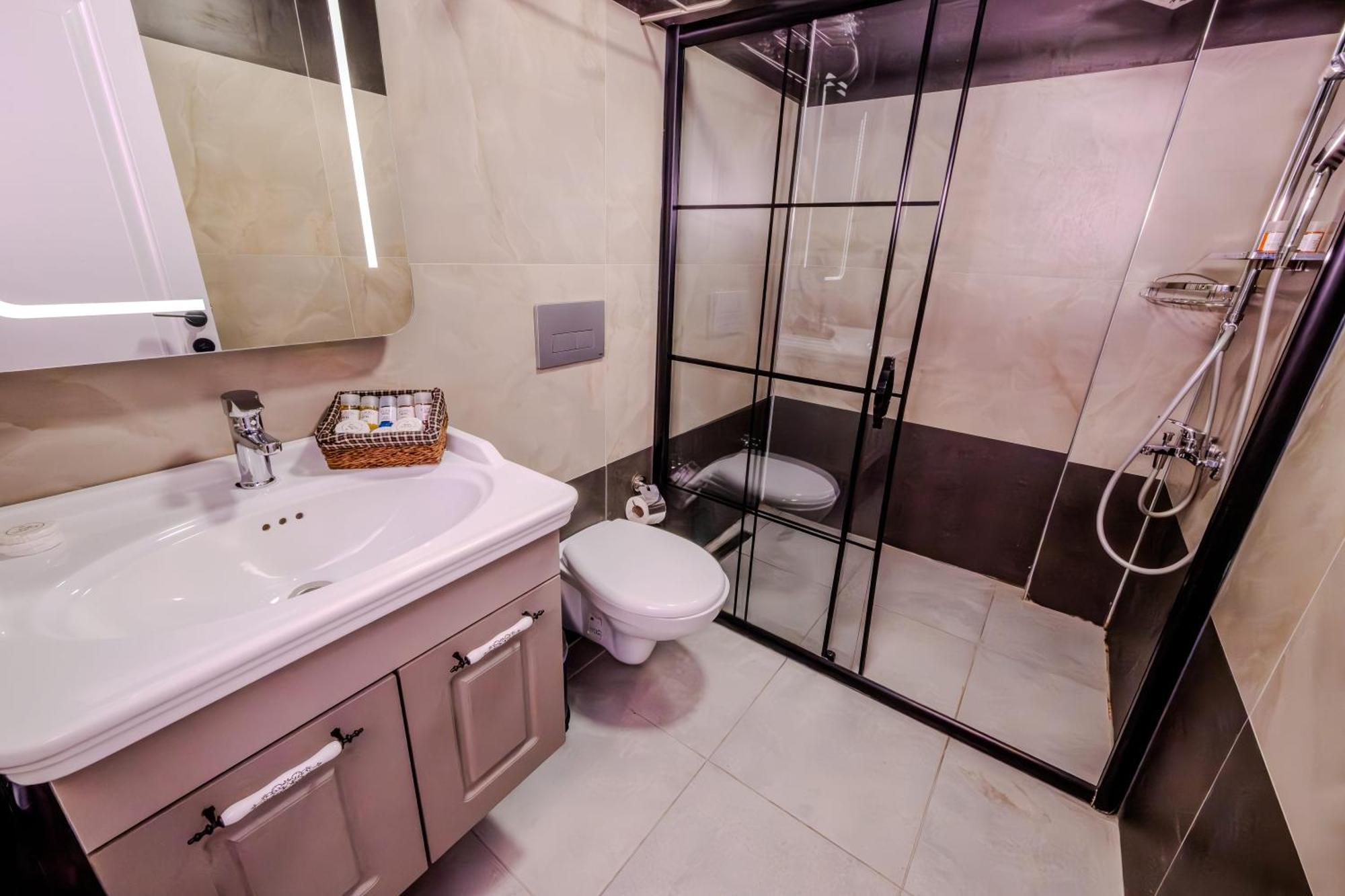 Rubby Hotel Kadikoey イスタンブール エクステリア 写真